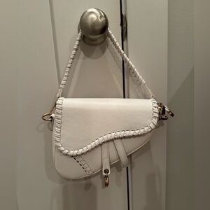 Amazon White Whipstitch Saddle Shoulder Bag